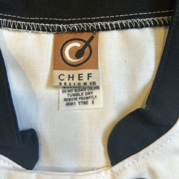 Brand new unisex Chef Designs chef coat multiple sizes available. - Picture 3 of 5